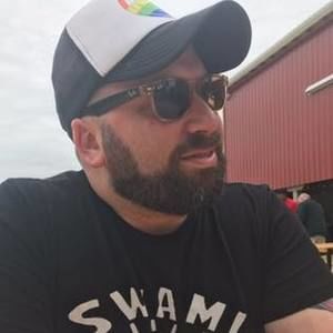 Meet your Posher, Eric